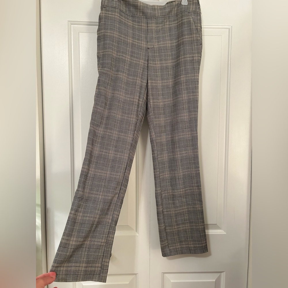 Time and Tru plaid straight leg pants with elastic waist